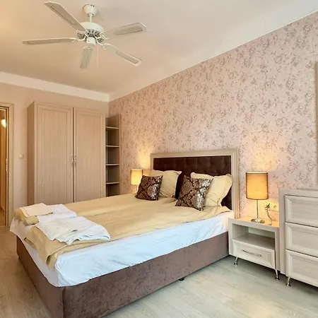 Appartamento Bratanov Harmony 3 Jungle *