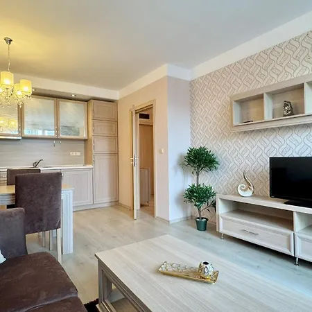 Bratanov Harmony 3 Jungle Apartment